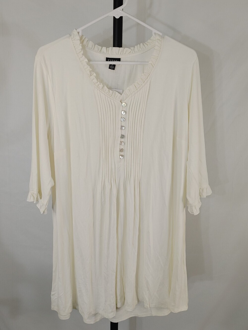 Evans Womens Size 18 NWT Ivory Tunic Top Pintuck Ruffle 3/4 Sleeve Plus - Picture 2 of 10